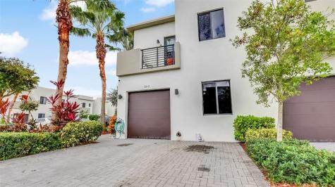 542 SW 91st Court Miami FL 33174