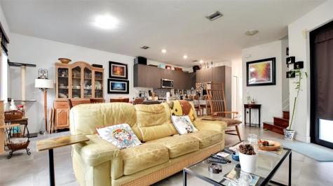 542 SW 91st Court Miami FL 33174