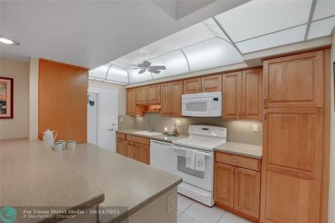 3200 NE 36th Street Fort Lauderdale FL 33308