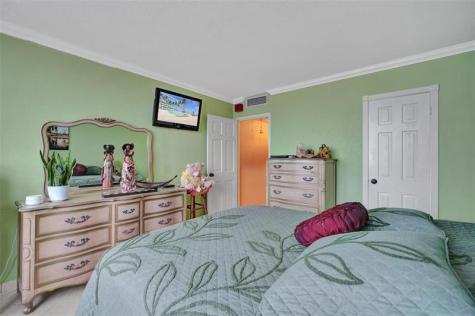 1865 79TH Street Causeway North Bay Village FL 33141