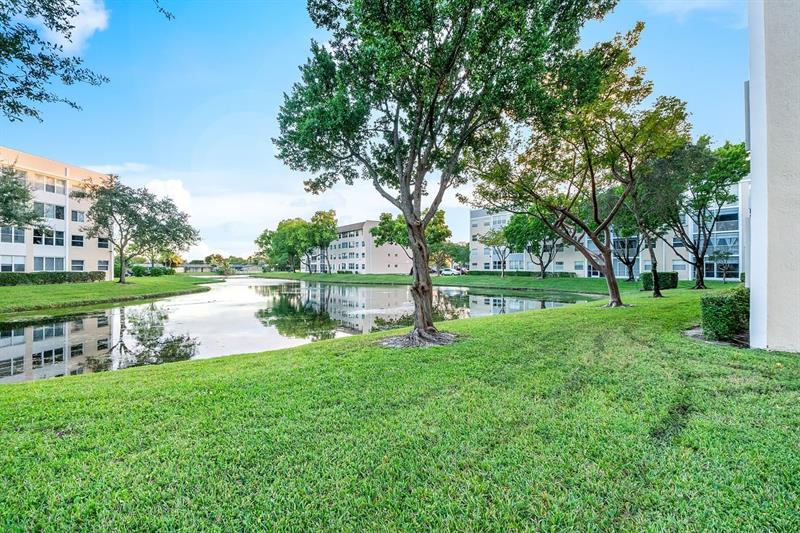 10382 NW 24th Place Sunrise FL 33322