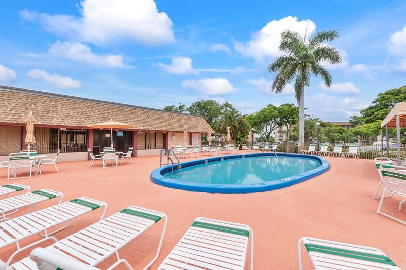 10382 NW 24th Place Sunrise FL 33322