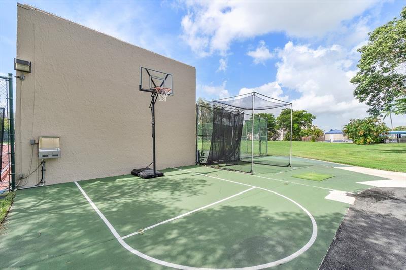 10382 NW 24th Place Sunrise FL 33322