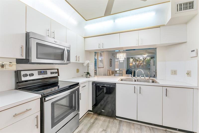 10382 NW 24th Place Sunrise FL 33322