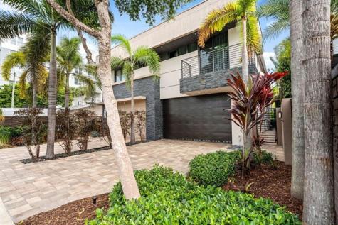 928 NE 16th Avenue Fort Lauderdale FL 33304
