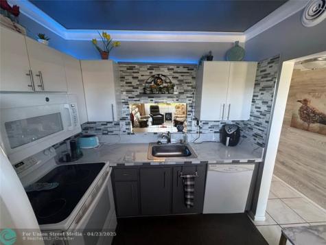 3431 NW 50th Avenue Lauderdale Lakes FL 33319