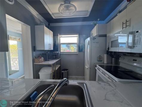 3431 NW 50th Avenue Lauderdale Lakes FL 33319