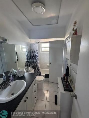 3431 NW 50th Avenue Lauderdale Lakes FL 33319