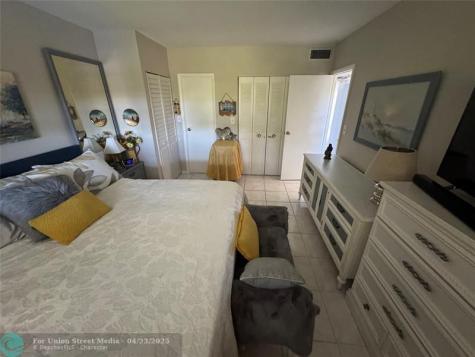 3431 NW 50th Avenue Lauderdale Lakes FL 33319