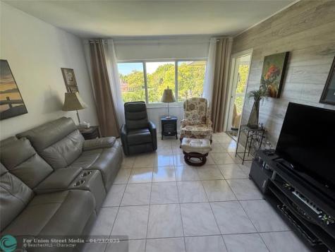 3431 NW 50th Avenue Lauderdale Lakes FL 33319