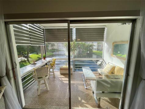 5071 W Oakland Park Boulevard Lauderdale Lakes FL 33313