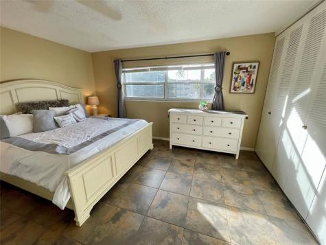 5071 W Oakland Park Boulevard Lauderdale Lakes FL 33313