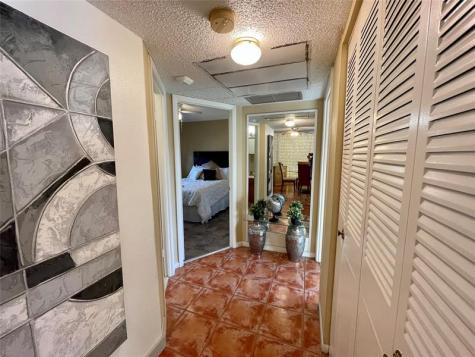 5071 W Oakland Park Boulevard Lauderdale Lakes FL 33313