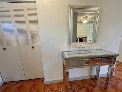 5071 W Oakland Park Boulevard Lauderdale Lakes FL 33313