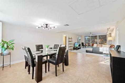 3900 Oaks Clubhouse Drive Pompano Beach FL 33069