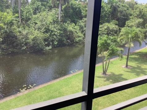 102 Royal Park Drive Oakland Park FL 33309