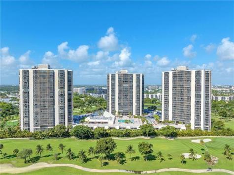 20301 W Country Club Drive Aventura FL 33180