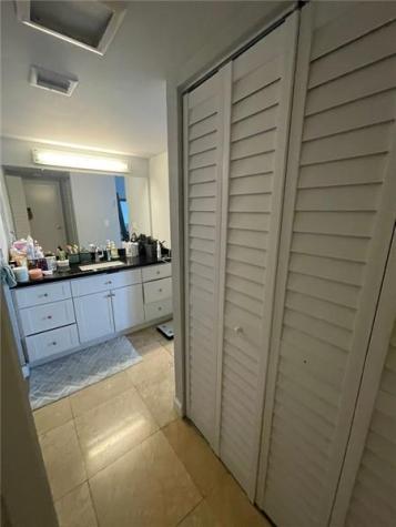 20301 W Country Club Drive Aventura FL 33180