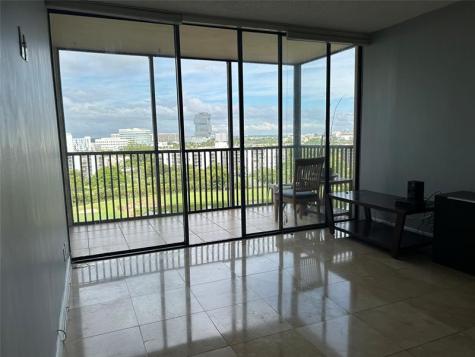 20301 W Country Club Drive Aventura FL 33180