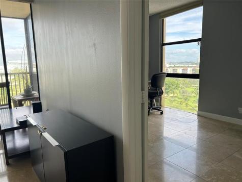 20301 W Country Club Drive Aventura FL 33180