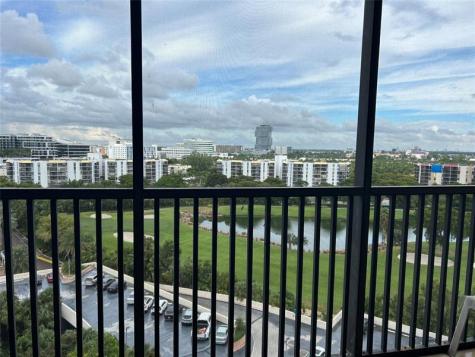 20301 W Country Club Drive Aventura FL 33180