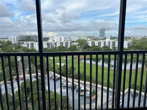 20301 W Country Club Drive Aventura FL 33180