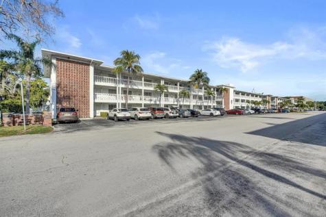 5201 NE 24 Fort Lauderdale FL 33308