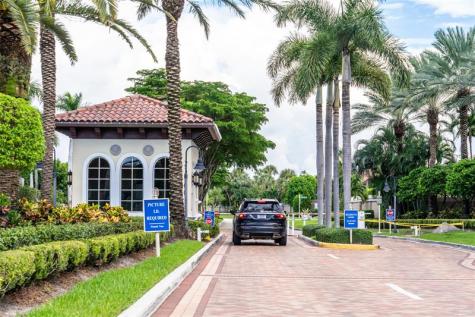 6606 Villa Sonrisa Drive Boca Raton FL 33433