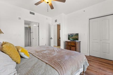 13427 Blue Heron Beach Drive Orlando FL 32821-6302