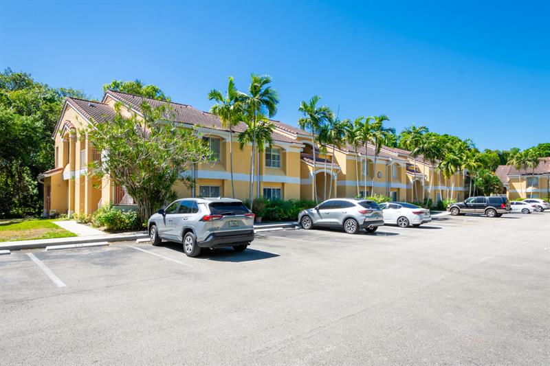 2440 NW 33rd Street Oakland Park FL 33309