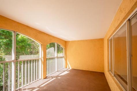 2440 NW 33rd Street Oakland Park FL 33309