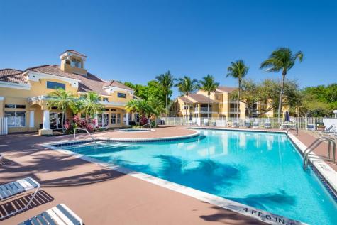 2440 NW 33rd Street Oakland Park FL 33309