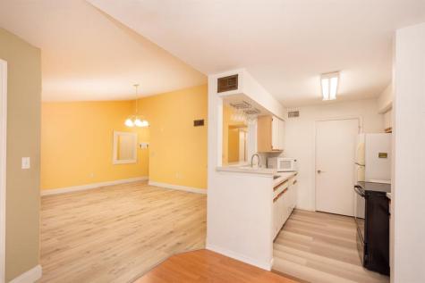 2440 NW 33rd Street Oakland Park FL 33309