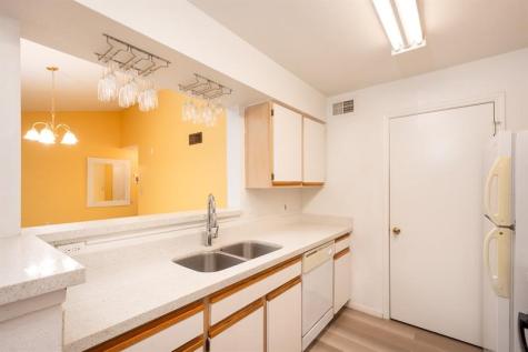 2440 NW 33rd Street Oakland Park FL 33309