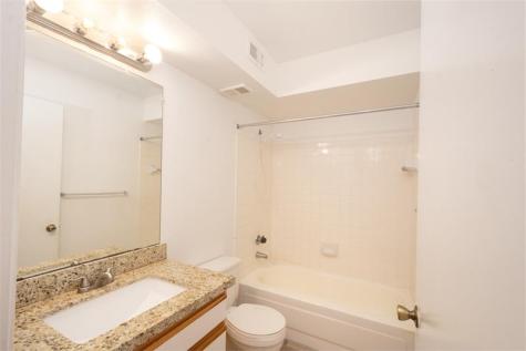 2440 NW 33rd Street Oakland Park FL 33309
