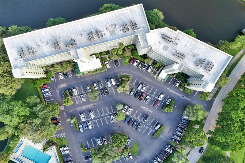 2334 S Cypress Bend Drive Pompano Beach FL 33069