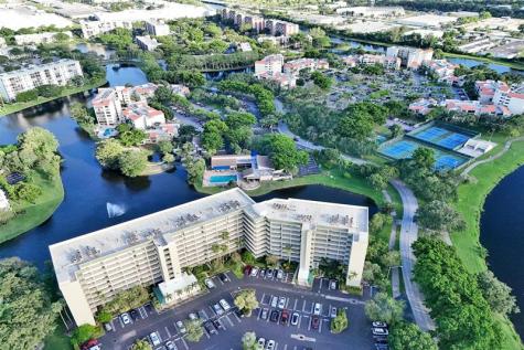 2334 S Cypress Bend Drive Pompano Beach FL 33069