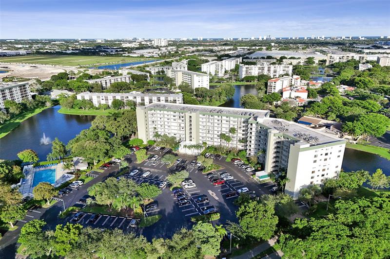 2334 S Cypress Bend Drive Pompano Beach FL 33069