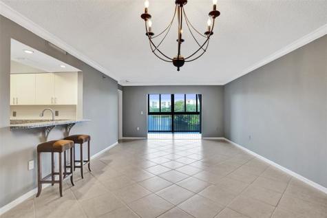 2334 S Cypress Bend Drive Pompano Beach FL 33069