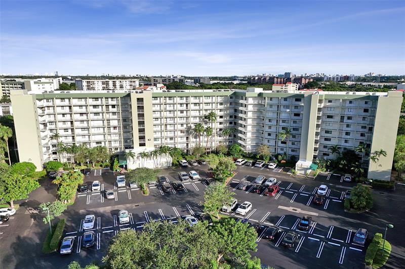 2334 S Cypress Bend Drive Pompano Beach FL 33069