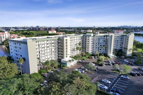 2334 S Cypress Bend Drive Pompano Beach FL 33069