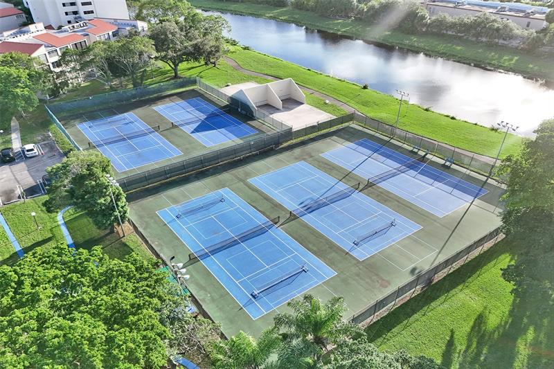 2334 S Cypress Bend Drive Pompano Beach FL 33069