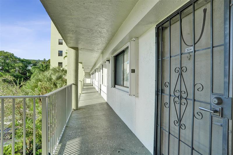 2334 S Cypress Bend Drive Pompano Beach FL 33069