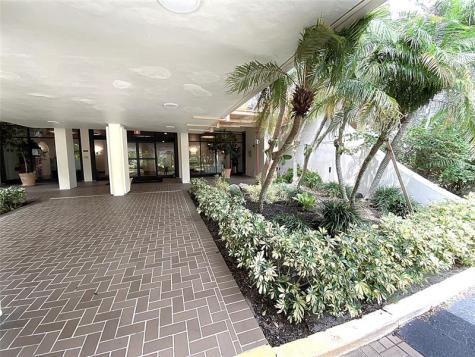 2400 Presidential Way West Palm Beach FL 33401