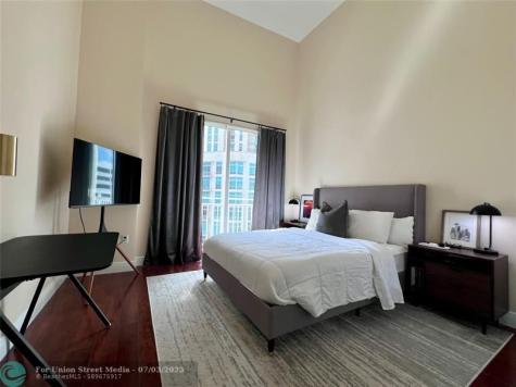 7275 SW 90th Way Miami FL 33156