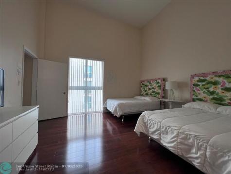 7275 SW 90th Way Miami FL 33156