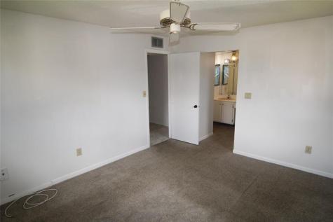 9728 S Belfort Circle Tamarac FL 33321