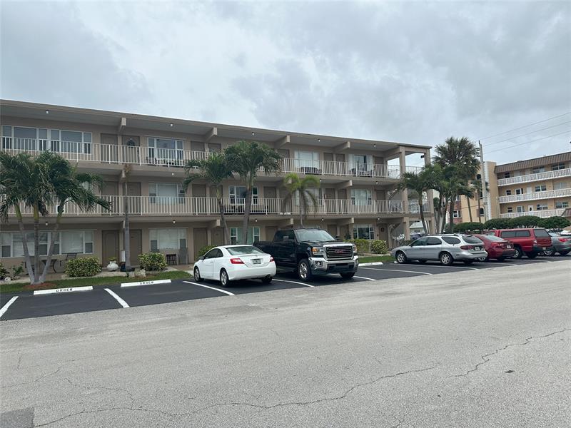 3200 NE 7th Court Pompano Beach FL 33062