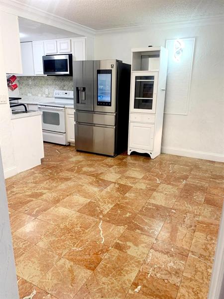 10234 Twin Lakes Drive Coral Springs FL 33071