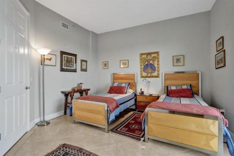 2633 NE 14th Avenue Wilton Manors FL 33334